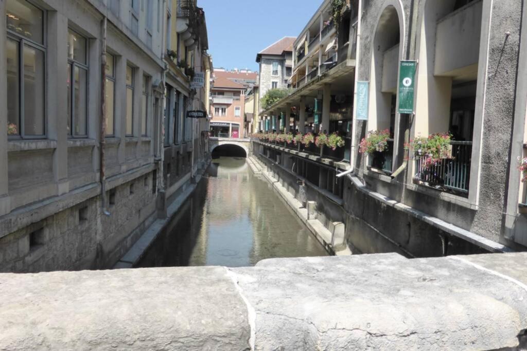 Le Gruffaz - Hyper Centre, Balcon Sur Canal Apartamento Annecy